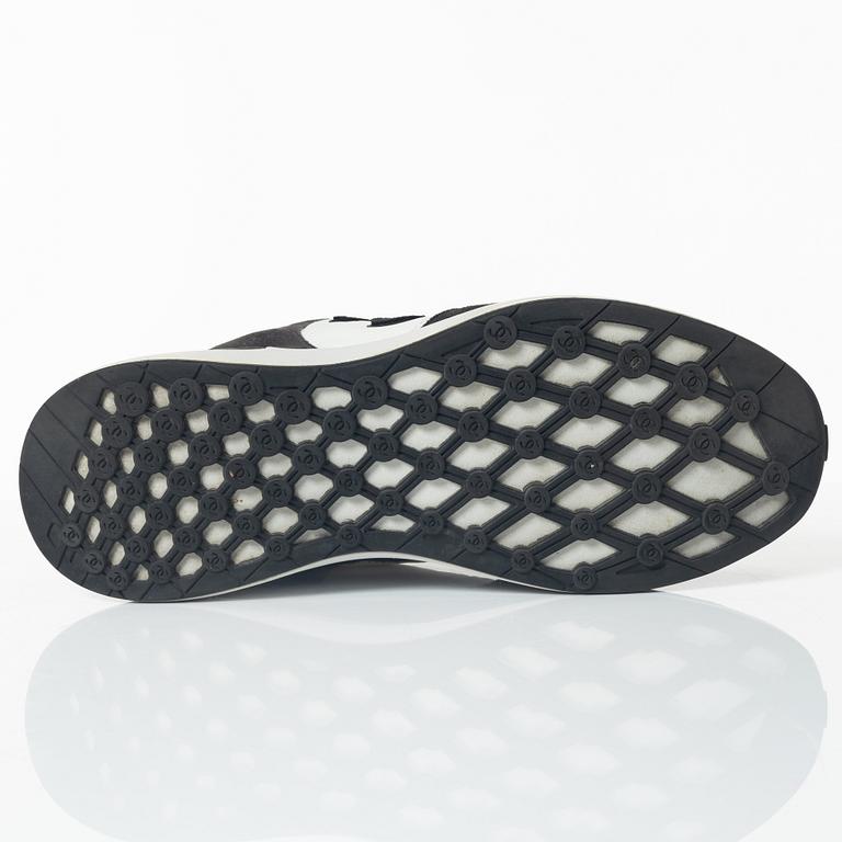 Chanel, sneakers, size 38.