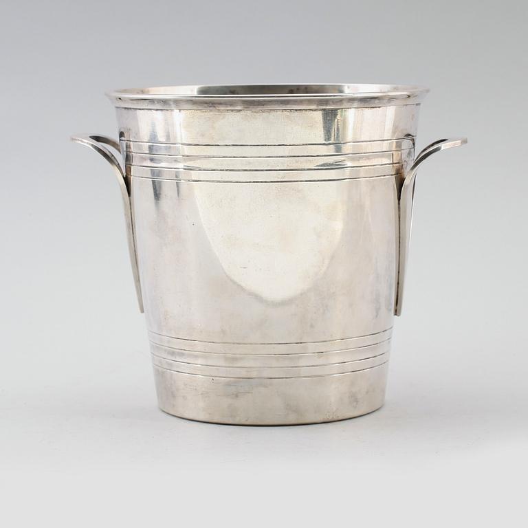 CHAMPAGNEKYLARE, försilvrad mässing, St Médard, 1900-talets mitt.