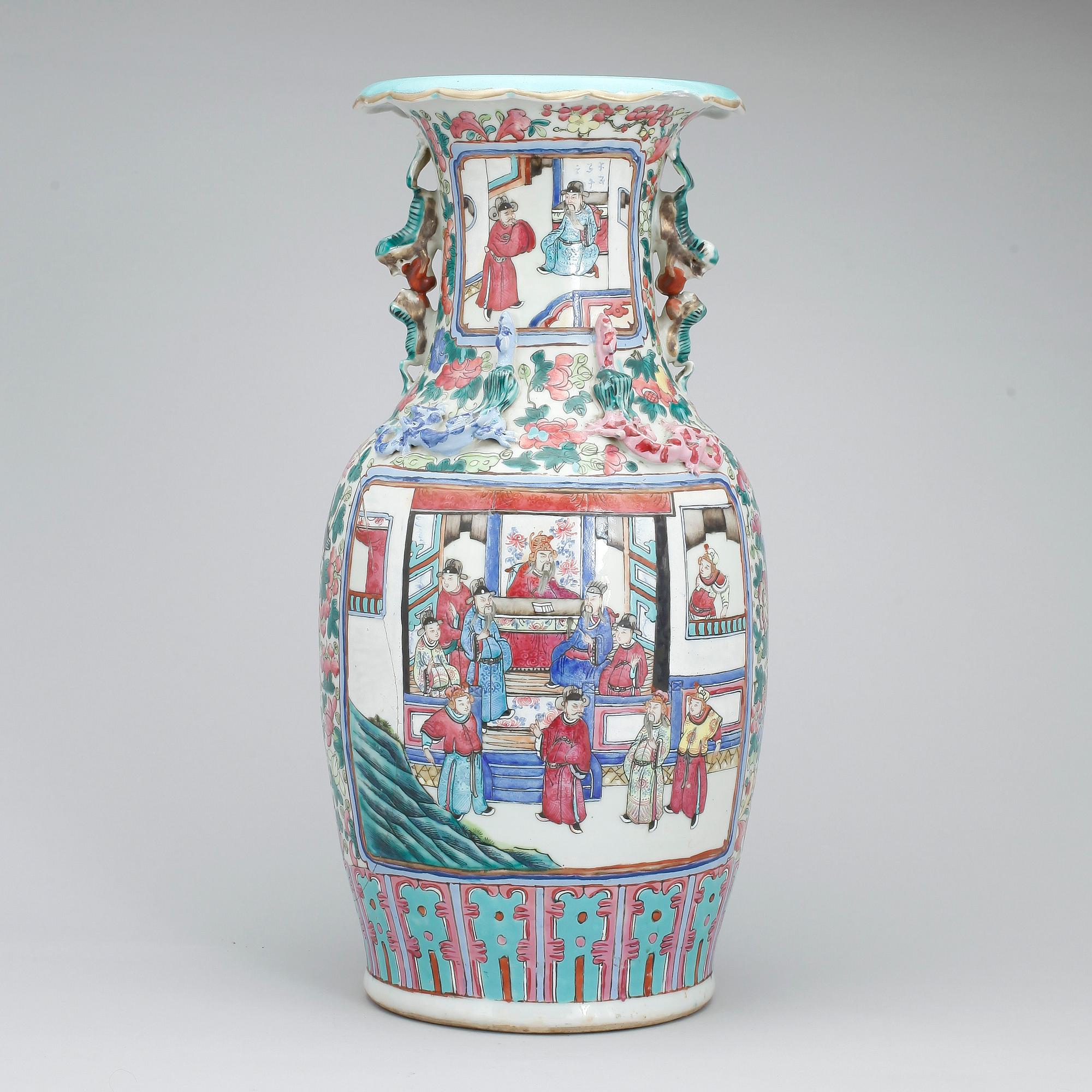 VAS, porslin, Kina 1800-tal.