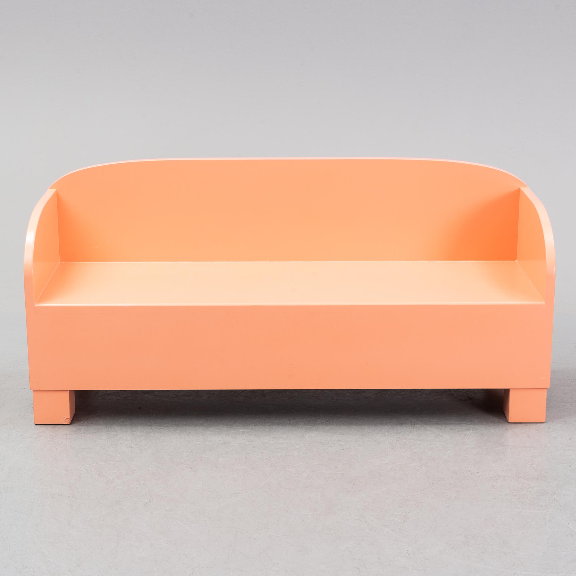Marie-Louise Ekman, a bench/sofa, executed for the Marie-Louise Ekman exhibition at Moderna Museet, Stockholm 2017.
