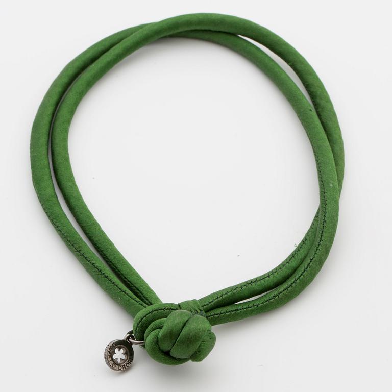 OLE LYNGGAARD, "Sweet Drops", Ole Lynggaard, bracelet, design Charlotte Lynggaard, Copenhagen.