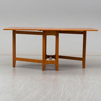 BENDT WINGE, a teak gate-leg table from Kleppes Møbelfabrik, Norway.