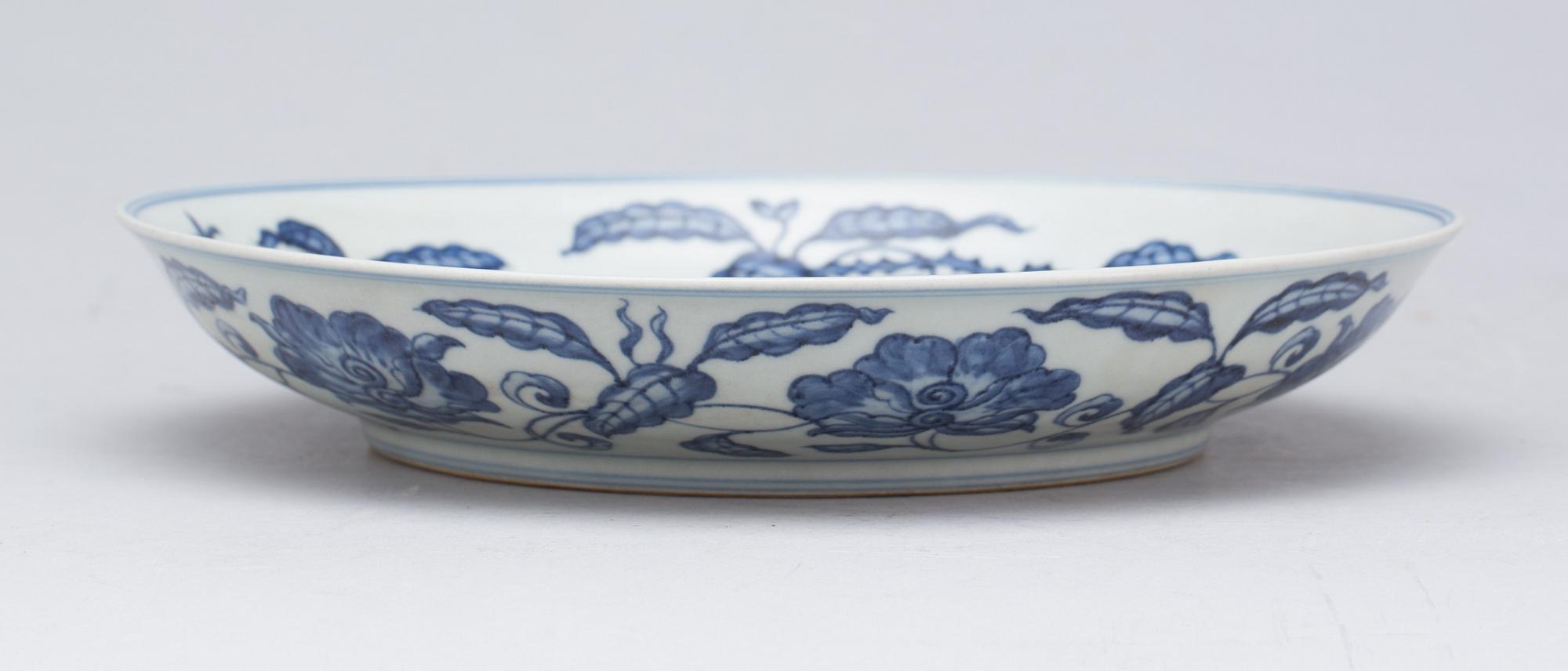 SKÅLFAT, porslin,  Mingstil, Kina.