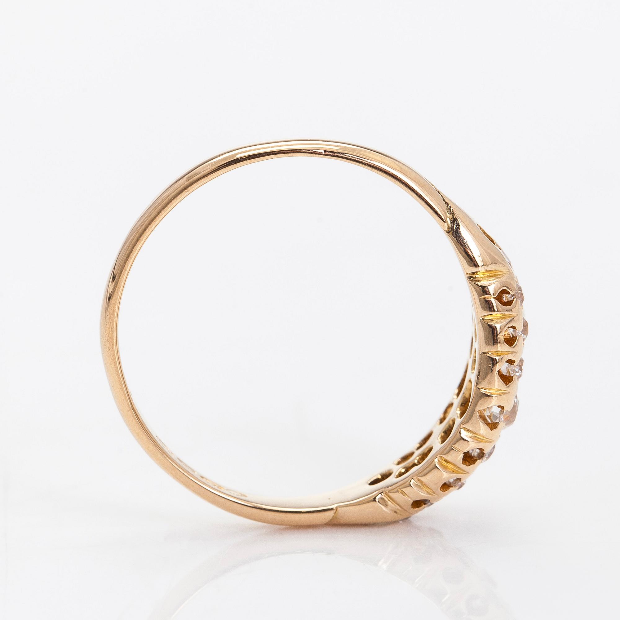 Ring, 18K guld och diamanter, England.