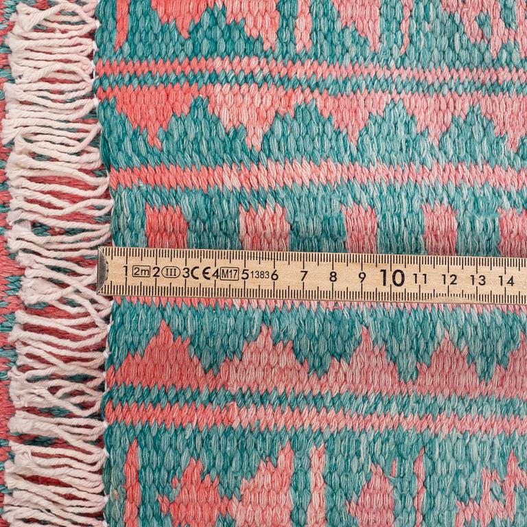 A CARPET, ZILO, Flat weave, Sirjan ca 400 x 198 cm.