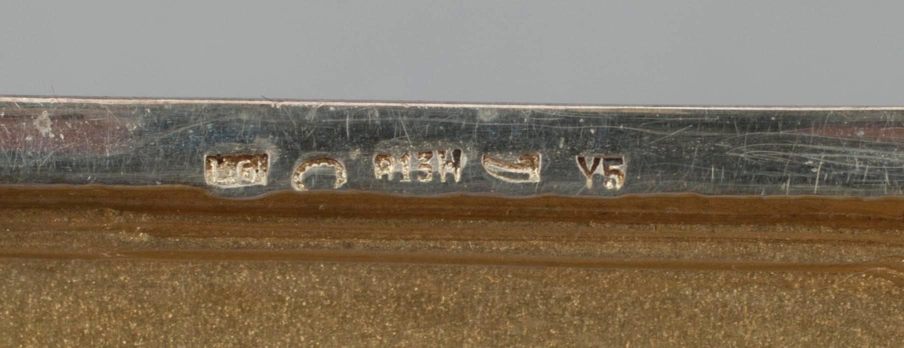 CIGARETTETUIER, 2 st, silver, Moskva 1927-1955 samt Helsingfors 1928. Tot. vikt 275 g.
