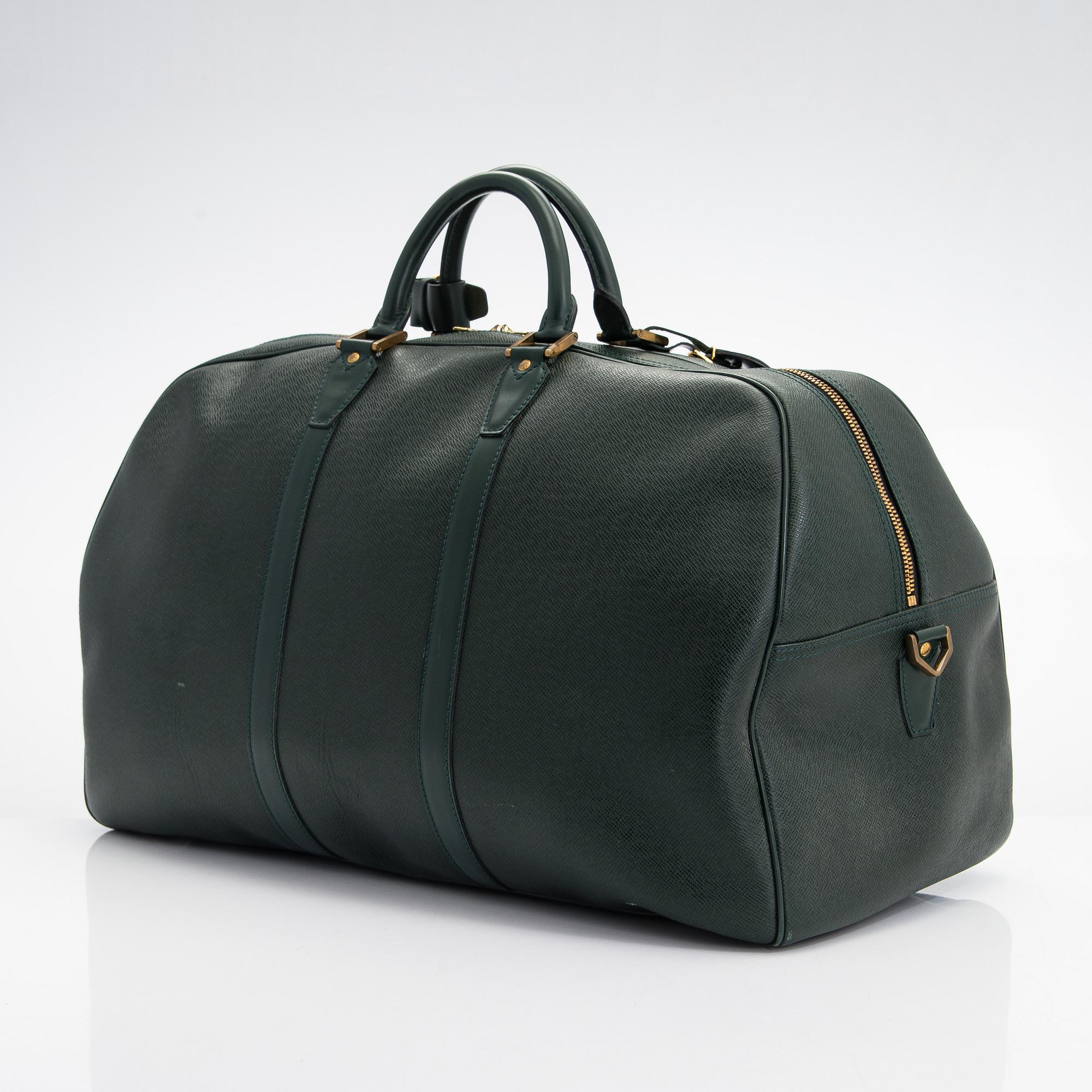Louis Vuitton, A 'Taiga Kendall GM' Bag.
