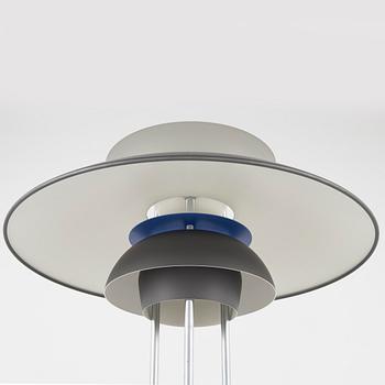 Poul Henningsen, bordslampa "PH5", modell 27095, Danmark.