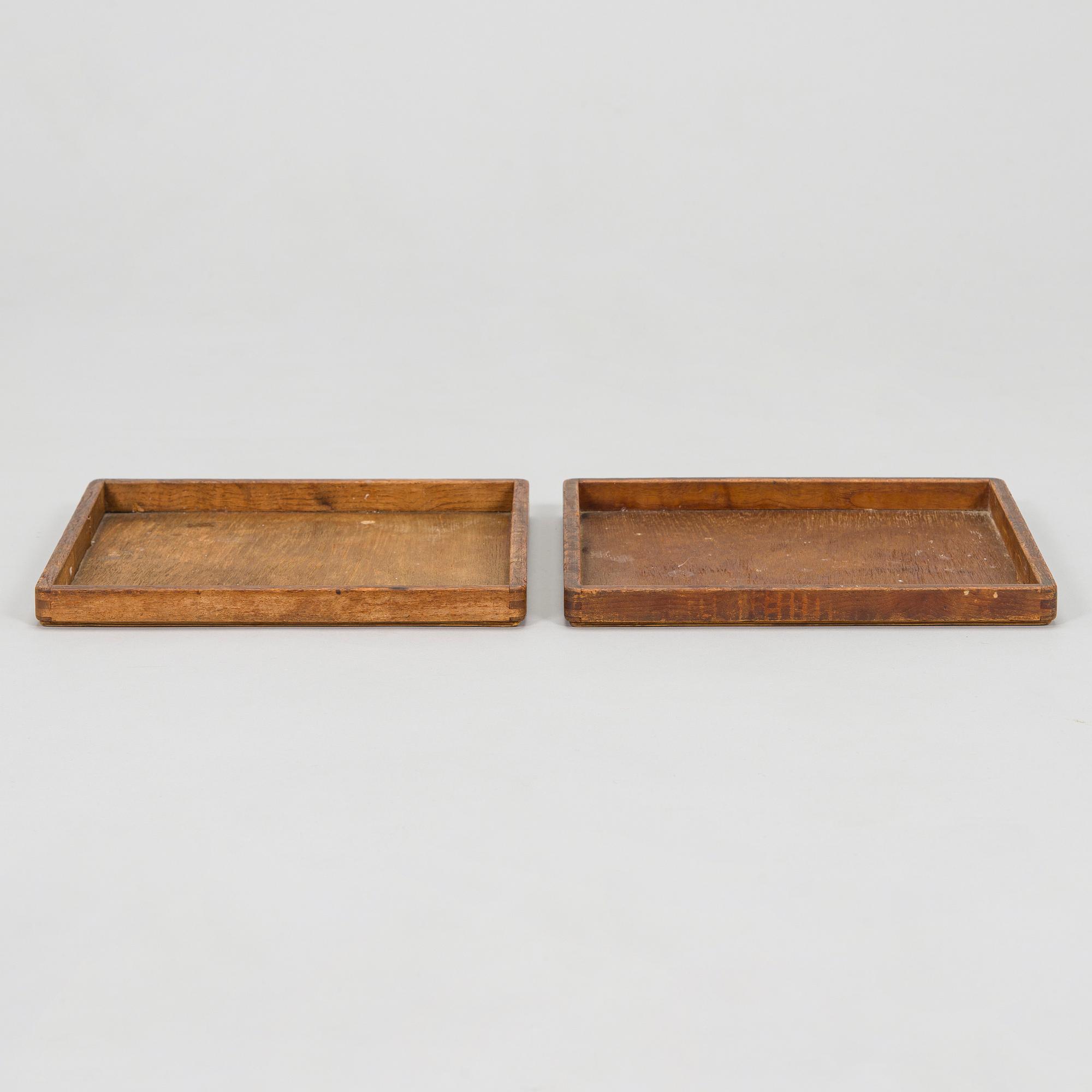 Aino Aalto, two mid- 20th century trays / serving dishes.