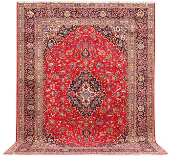 A Keshan carpet, c. 405 x 300 cm.