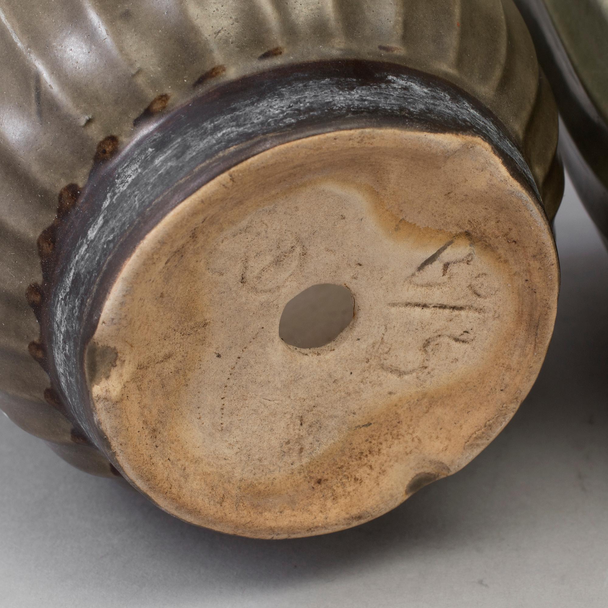 Three EWALD DAHLSKOG flower pots, 'Tellus', by Bo Fajans.