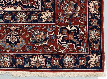 SEMI-ANTIQUE ESFAHAN.