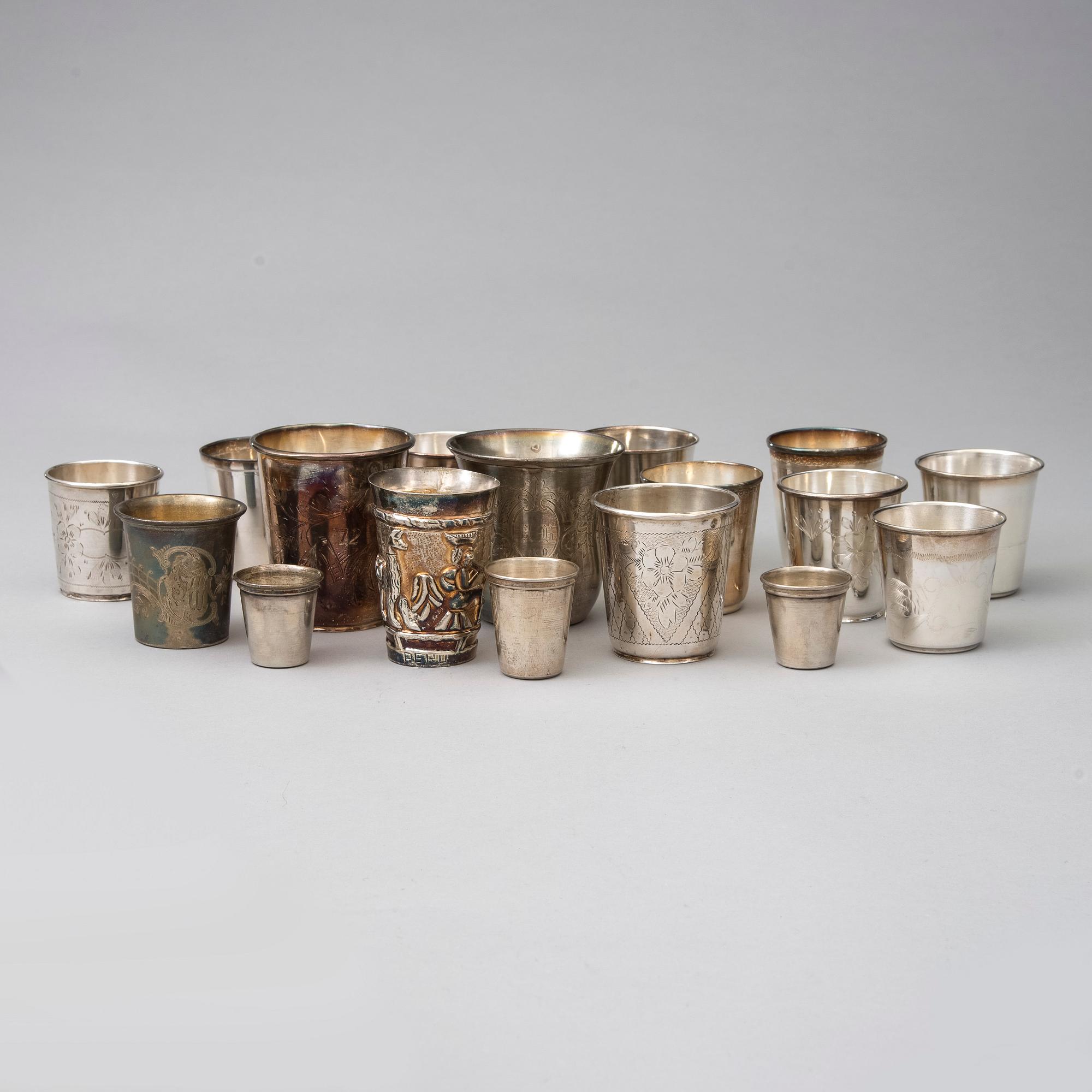 BÄGARE, 17 st, silver 800-925, diverse stämplar, 1900-tal. Totalvikt 635 g.