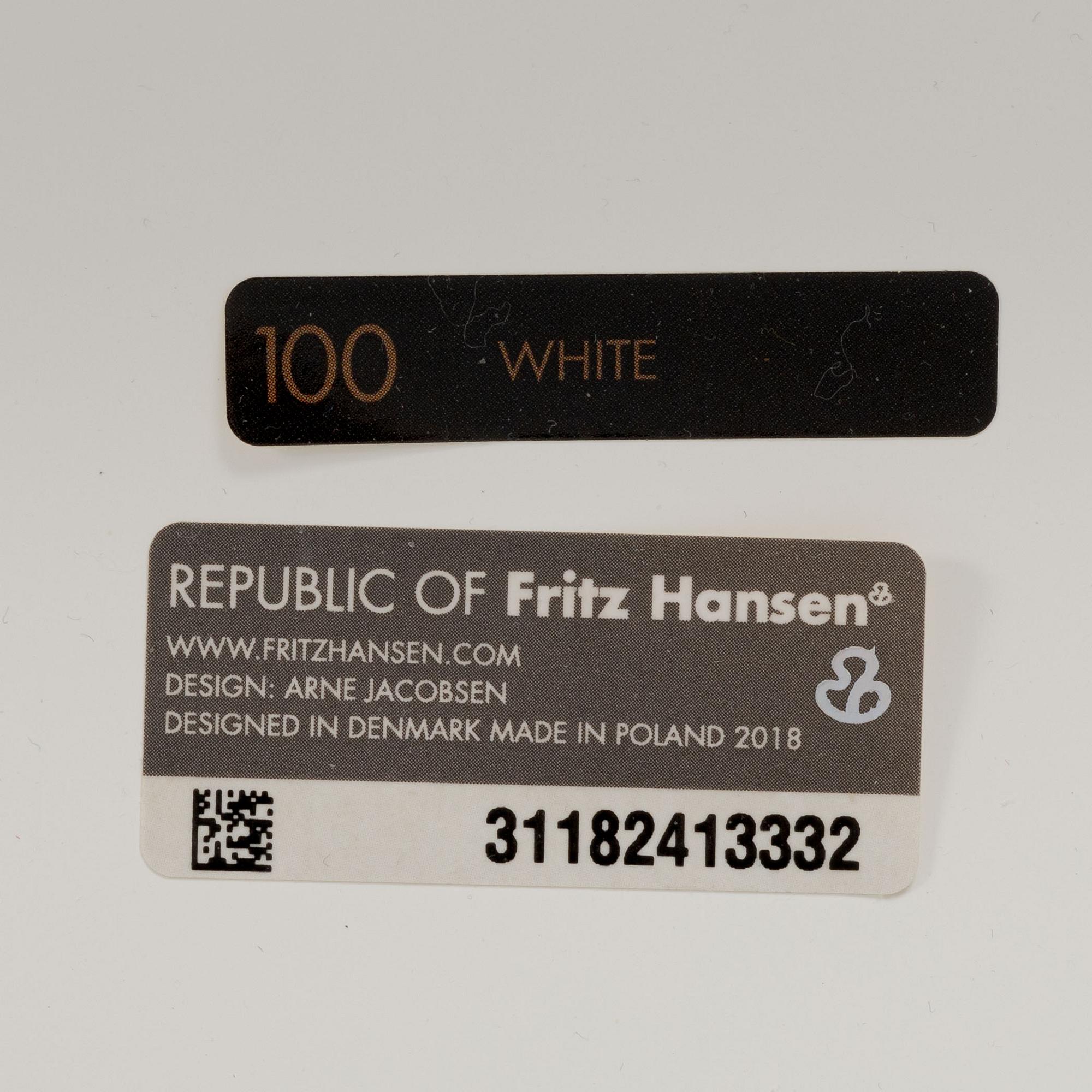 Arne Jacobsen, stolar, 6 st, ” Sjuan”, Fritz Hansen, 2018.