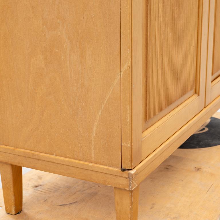 Carl Malmsten, a "Herrgården" display cabinet, 21st century.