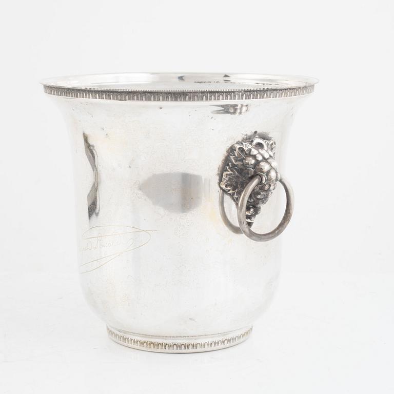 Wine cooler, white metal, Veuve Cliquot-Ponsardin, 20th century.