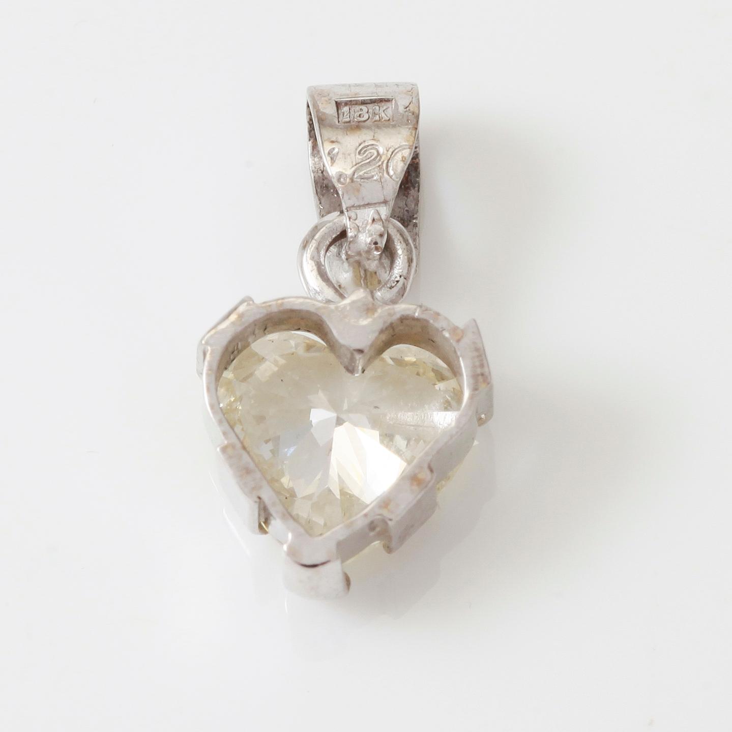 HÄNGE, 18K vitguld, diamant ca 1.20 ct enligt gravyr, svenska stämplar.