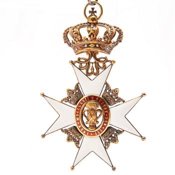 Sweden, knight's badge, gold 18k. CF Carlman, Stockholm, 1952.