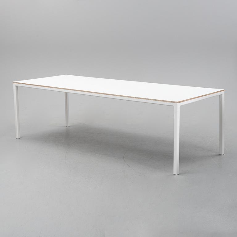 A contemporary 'T12' dining table from Hay.