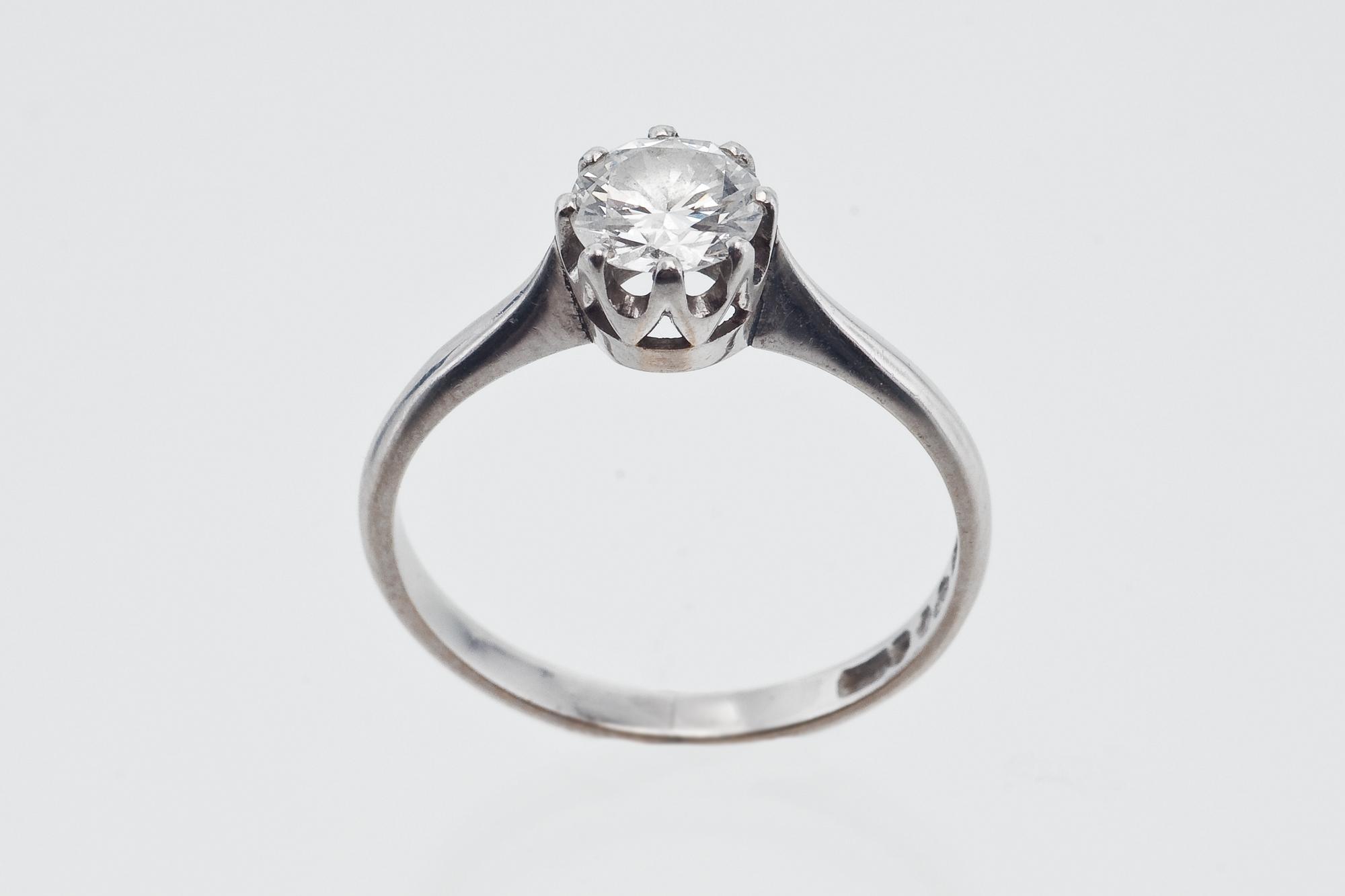 TIMANTTISORMUS 0,75 ct.