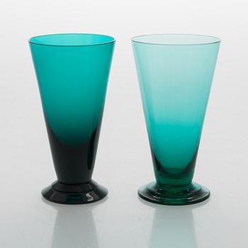 Nanny Still, a glass jug and 8 goblets, T/335, Riihimäen Lasi, Finland 1950s/60s.