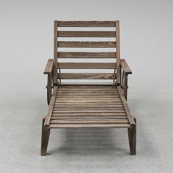 A second half of the 20th Century stained pine sunbed by Elsa Stackelberg, Fri Form.