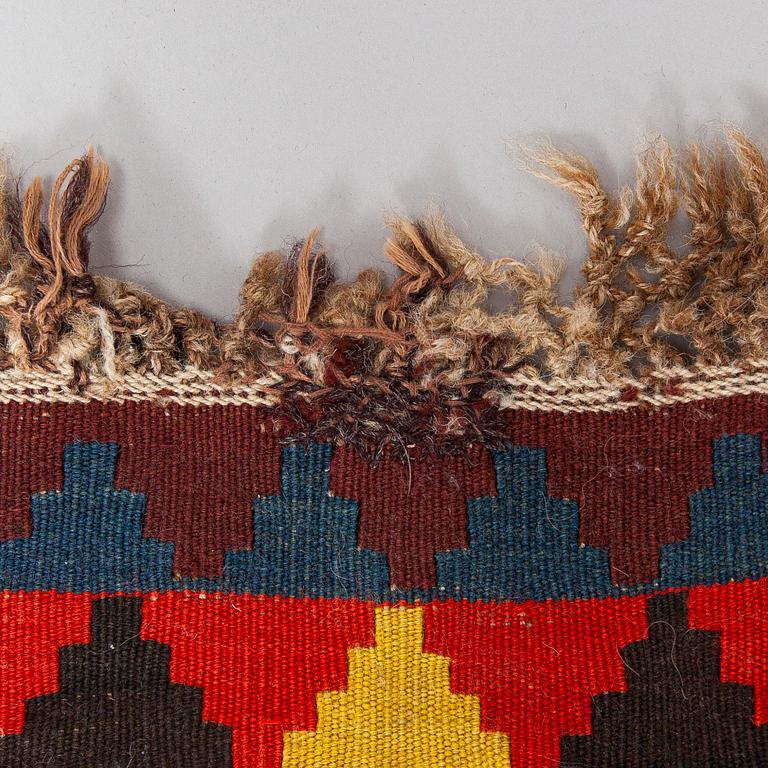 Matta, Kelim, ca 176 x 274 cm.