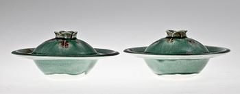 SKÅLAR MED LOCK, ett par, porslin, design Jakob Danhard.