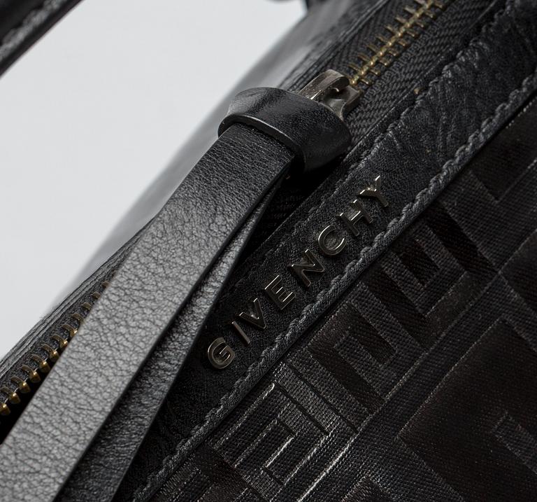 VÄSKA, Givenchy.