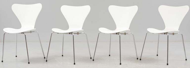 STOLAR, 4 st, "Sjuan", Arne Jacobsen, Fritz Hansen, 1900-talets andra hälft.