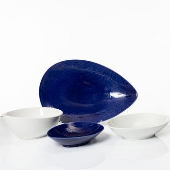 Hertha Bengtson, dinner and coffee service, 'Blå Eld', Rörstrand (63 pieces).