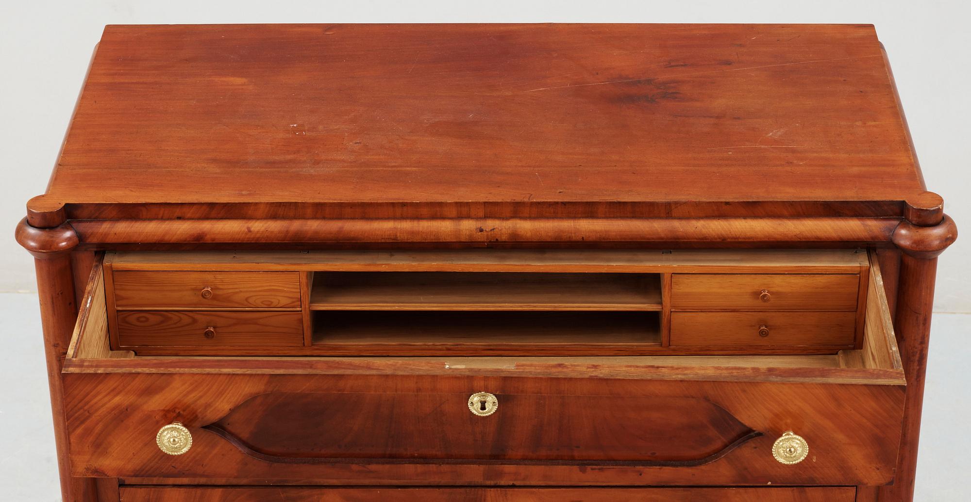 BYRÅ, senempire, 1800-talets mitt.