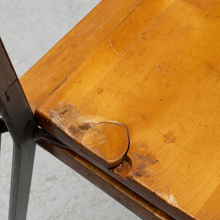 Stolar, 4 st, "Stol 10", 1900-talets mitt. Grythyttans stålmöbler. 1900-talets första hälft.