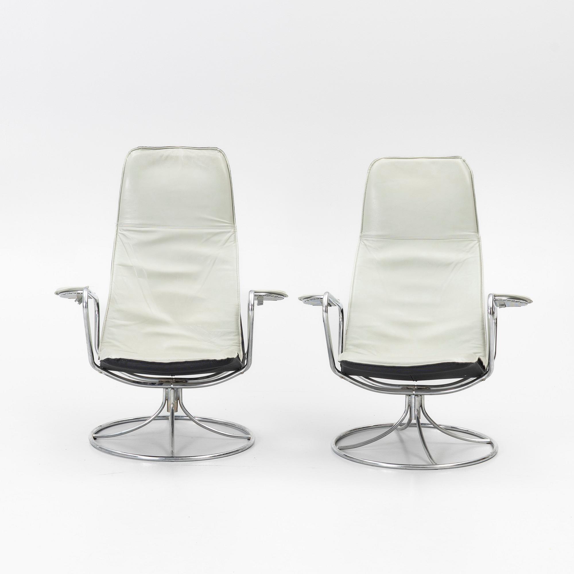 Tord Björklund, a pair of swivel lounge armchairs, 'Exen', IKEA, 1988.