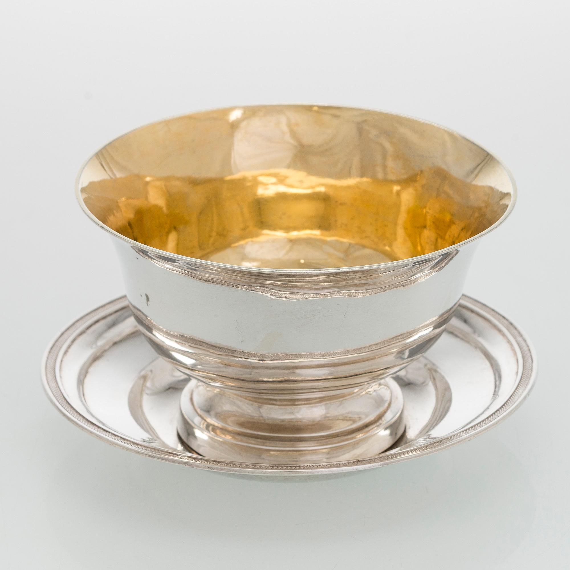 A Swedish parcel-gilt sauceboat, Johan Petter Hedman, Norrköping 1833.