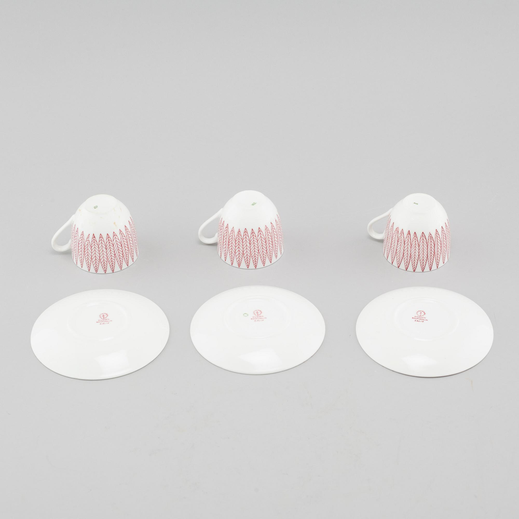 STIG LINDBERG, kaffekoppar med fat, 12 st, benporslin, "Salix", Gustavsberg.