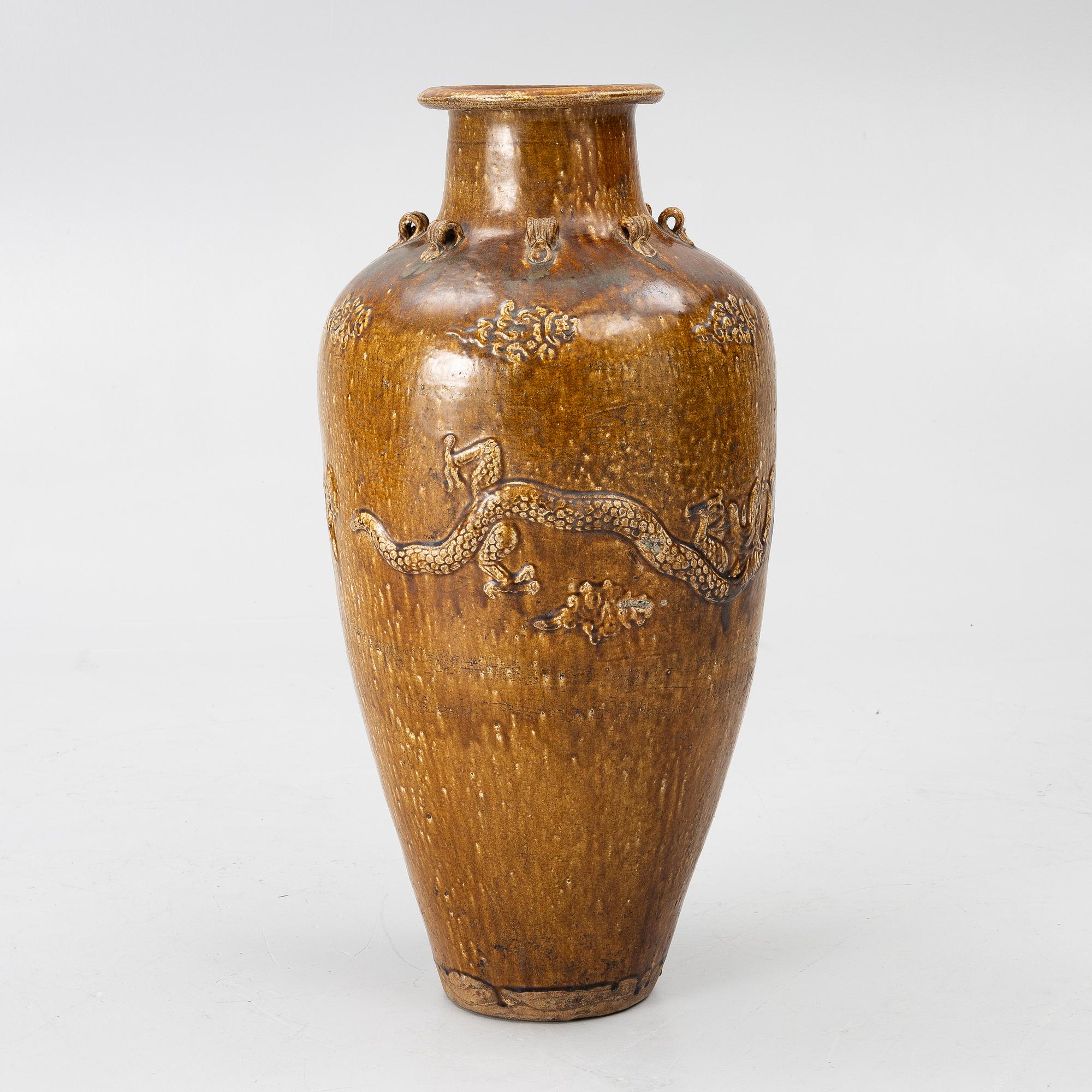 Floor vase, porcelain, China, 20th century.