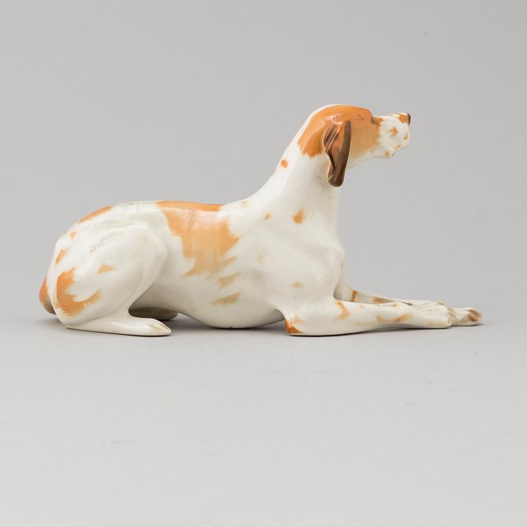 Two porcelaine figurines by Lomonosov, Russia, second half of the 20th century.