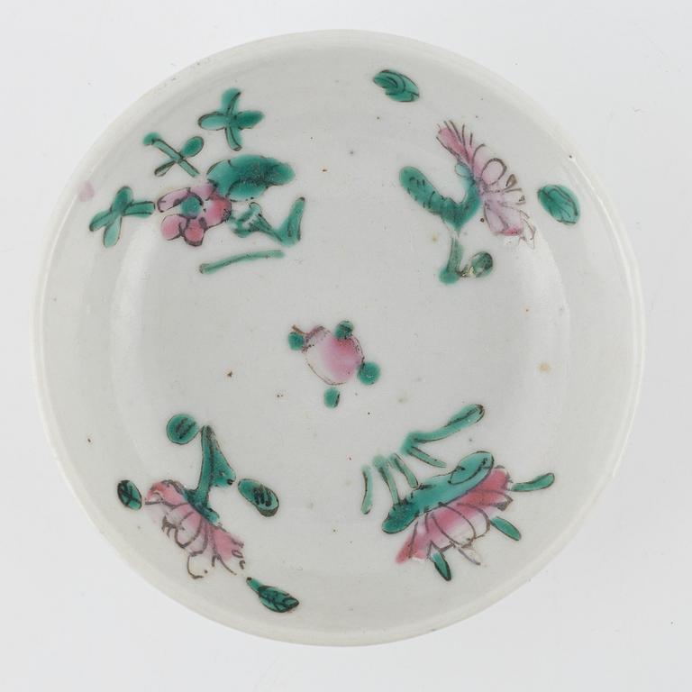 Box with lid, cup with lid, and bowl, porcelain, China, late Qing Dynasty, late 19th century.