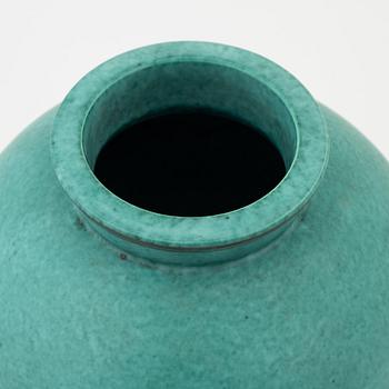 Wilhelm Kåge, a stoneware vase, 'Argenta', Gustavsberg, Sweden.