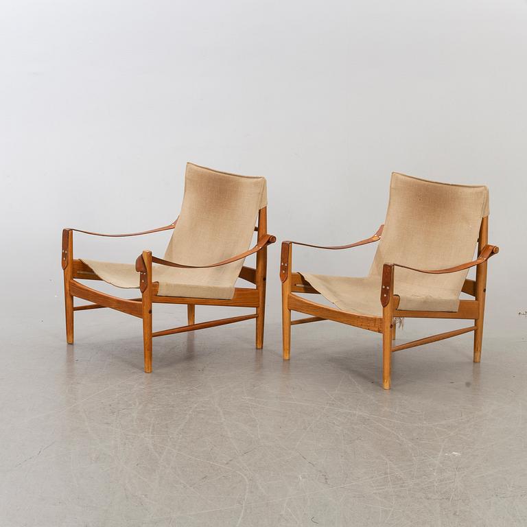 HANS OLSEN, A pair of safari chairs for Viskadalens Möbelindustri, Kinna, Sweden.