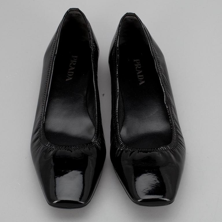 SKOR, ballerinas, Prada.