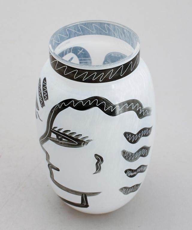 VAS, glas, Ulrica Hydman Vallien, Kosta Boda.