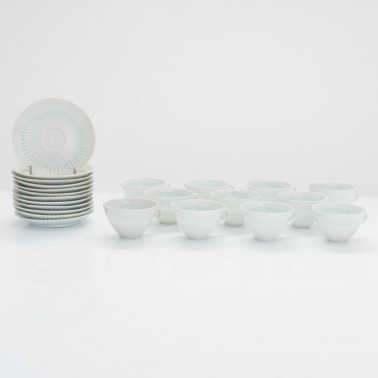 Friedl Holzer-Kjellberg, tea and mocha/espresso set, 19 pairs, rice porcelain, signed F.H.Kj Arabia.