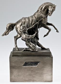 SKULPTUR, vitmetall, Sovjetunionen, dat 1961.