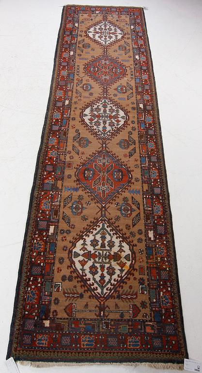 MATTA, orientalisk, ca. 322x91.