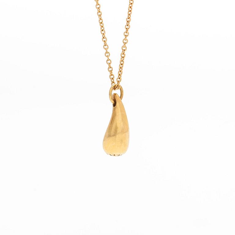 Tiffany & Co, Elsa Peretti, an 18K gold 'Teardrop' necklace.