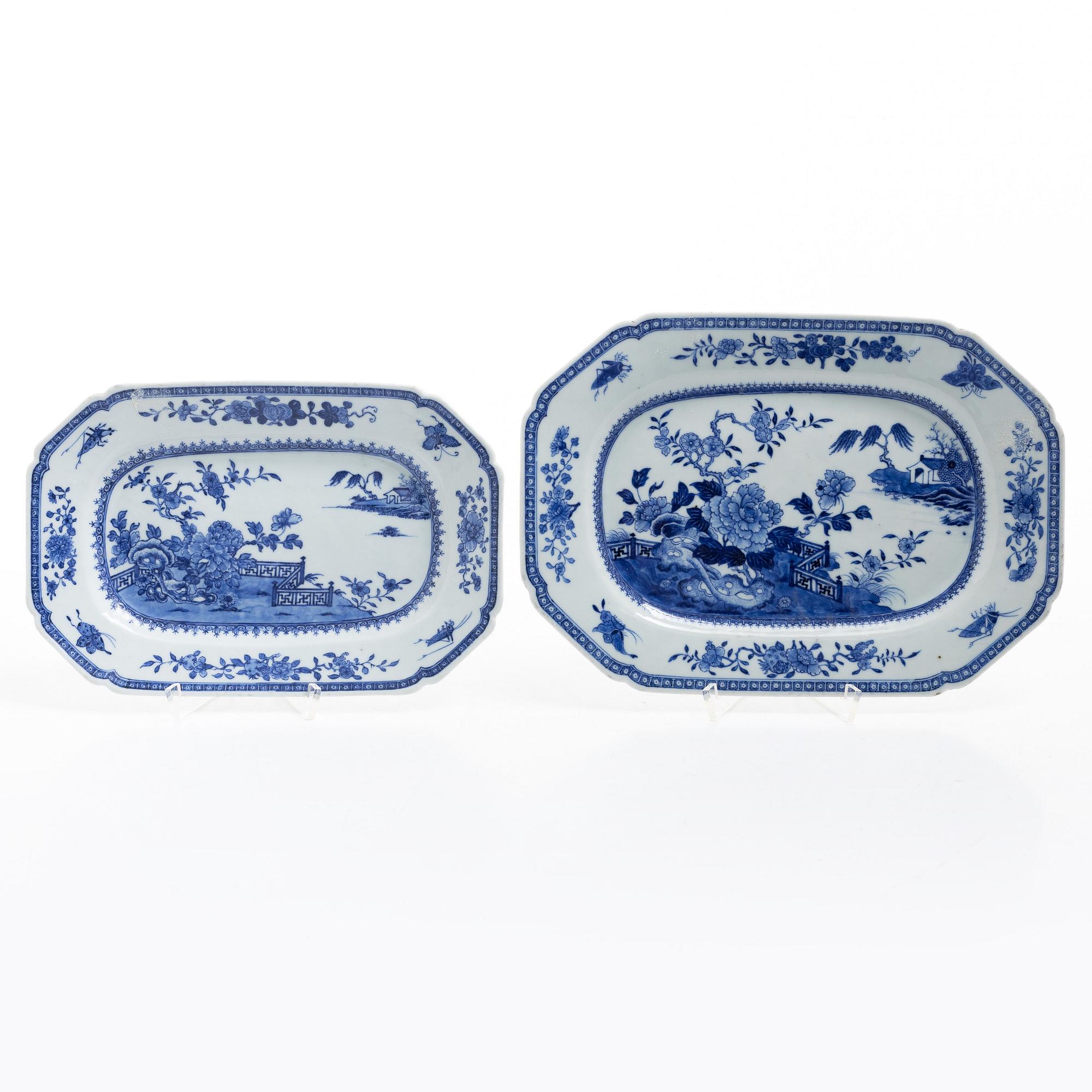 Stekfat, tre stycken, porslin. Qing dynastin, Qianlong (1736-95).
