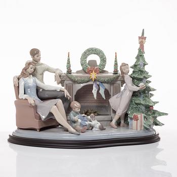 Francisco Polope, figurine, "A family Christmas", Lladró, Spain.