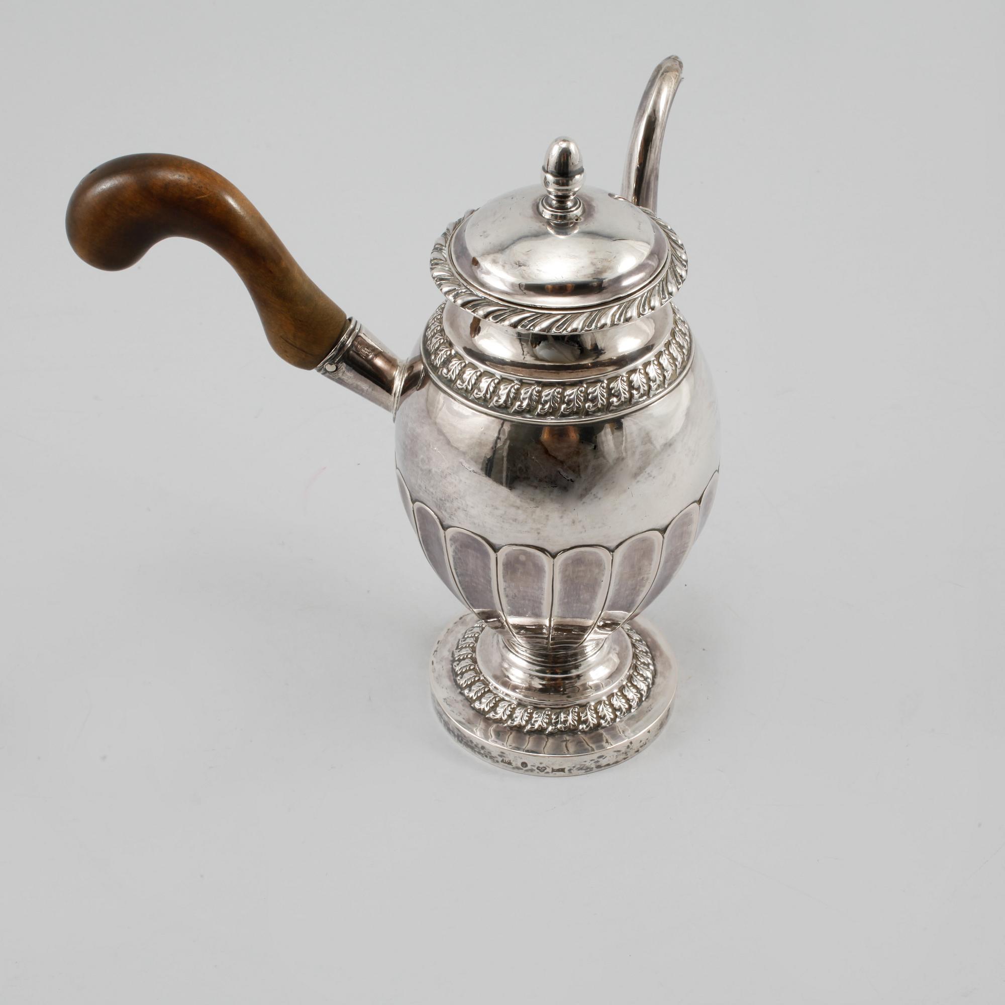 MOCCAKANNA, silver, Zachris Lundqvist, Stockholm, 1800-talets första hälft, vikt 363 gram.